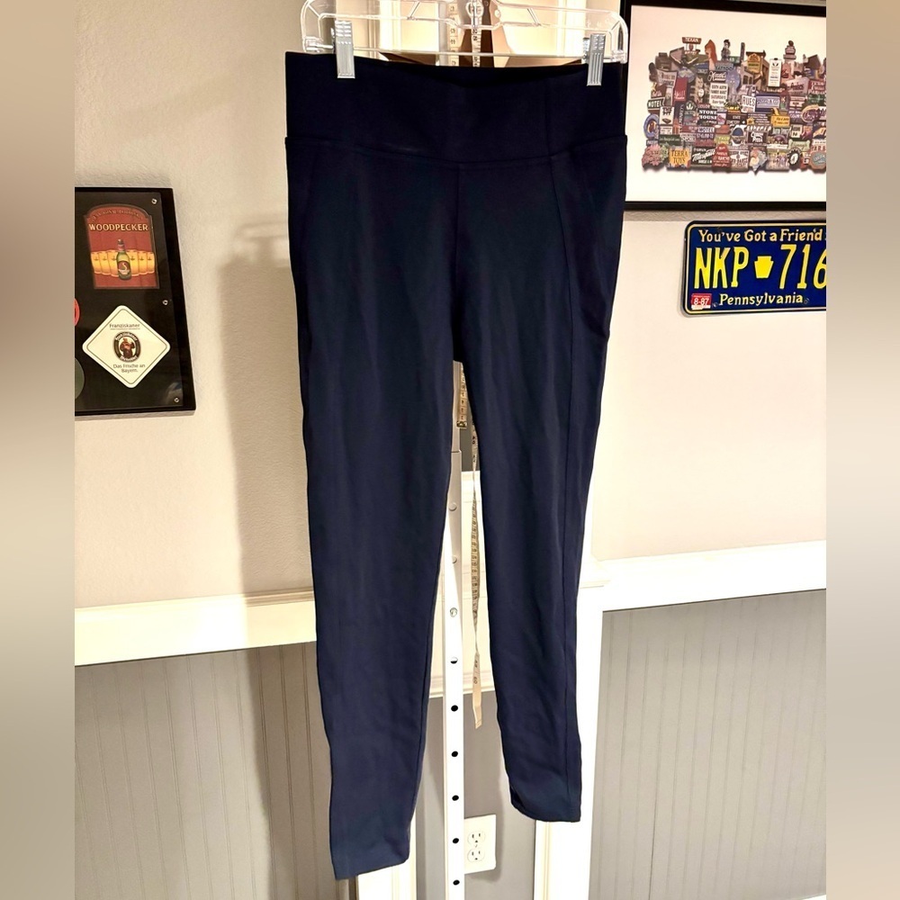 Athleta Midnight Blue Pants with Ankle Zipper Size Medium Like New